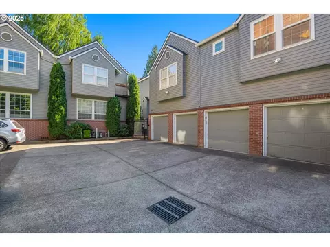 2020 NW Lovejoy St #7, Portland, OR 97209