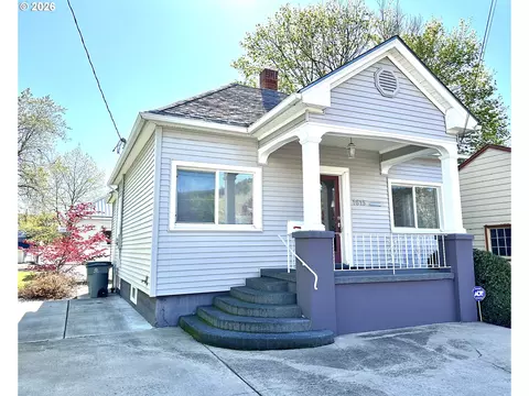 1615 4th St, La Grande, OR 97850