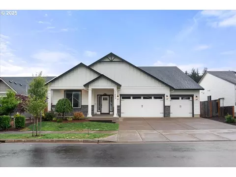 1453 Meadow Ave, Silverton, OR 97381