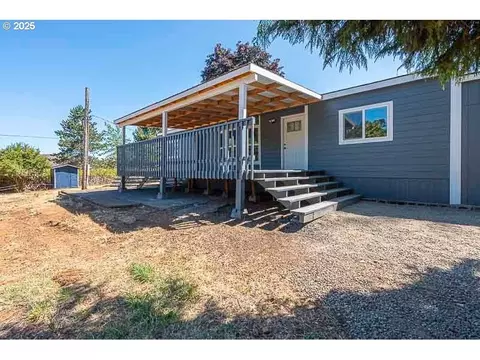 5686 Battle Creek Rd, Salem, OR 97306