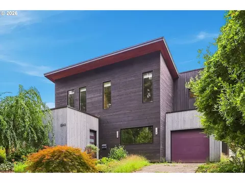 2540 SE Clay St, Portland, OR 97214