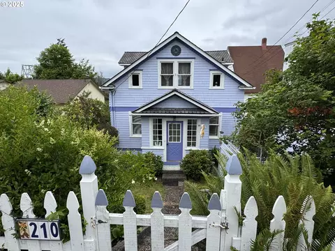 210 W Exchange St, Astoria, OR 97103