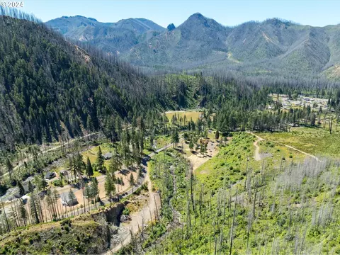 Blue River Rd, Eugene, OR 97401 photo 17