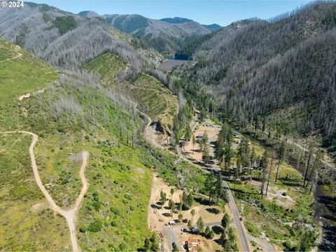 Blue River Rd, Eugene, OR 97401 photo 20