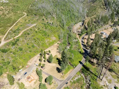 Blue River Rd, Eugene, OR 97401 photo 12