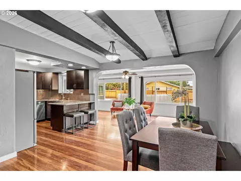 Dining - 4687 Leona Ct, Eugene, OR 97402 photo 1 of 2