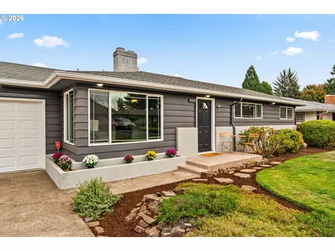 Exterior - 4687 Leona Ct, Eugene, OR 97402 photo 4 of 13