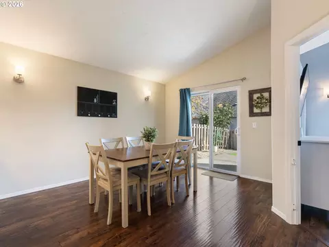 Dining - 39006 Haskins St, Sandy, OR 97055 photo 1 of 5