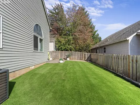 Exterior - 39006 Haskins St, Sandy, OR 97055 photo 11 of 11
