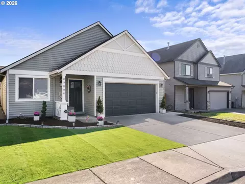 Exterior - 39006 Haskins St, Sandy, OR 97055 photo 3 of 11