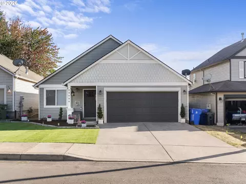Exterior - 39006 Haskins St, Sandy, OR 97055 photo 2 of 11