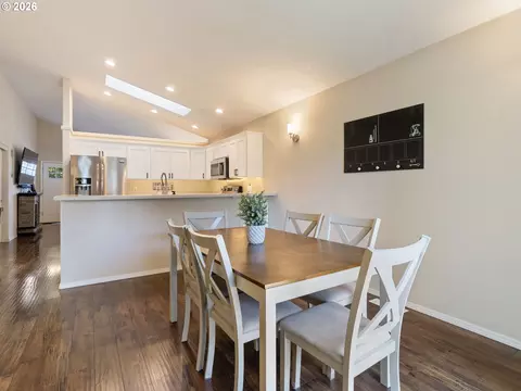 Dining - 39006 Haskins St, Sandy, OR 97055 photo 3 of 5