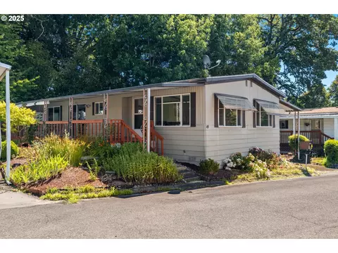 3405 SE Vineyard Rd #49, Milwaukie, OR 97267