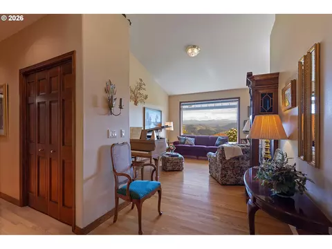 Entry Way - 26993 S Kinzy Rd, Estacada, OR 97023 photo 1 of 1