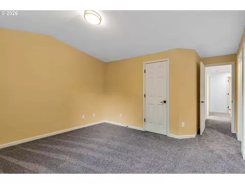 Bedroom - 1558 SE Jasmine Way, Gresham, OR 97080 photo 6 of 7