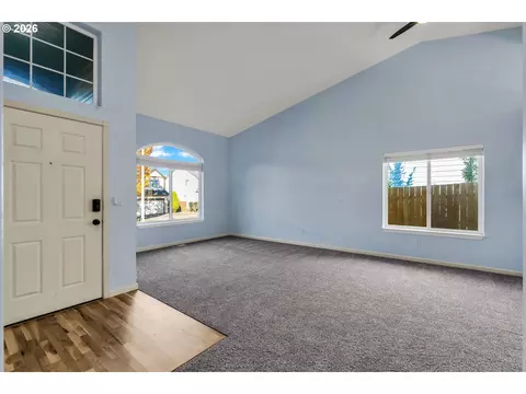 Living - 1558 SE Jasmine Way, Gresham, OR 97080 photo 1 of 9