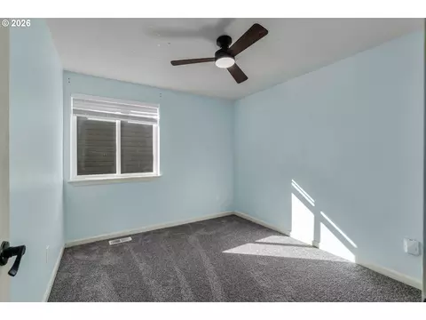 Bedroom - 1558 SE Jasmine Way, Gresham, OR 97080 photo 1 of 7
