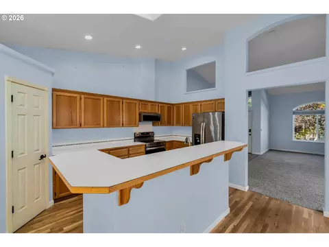 Kitchen - 1558 SE Jasmine Way, Gresham, OR 97080 photo 2 of 2