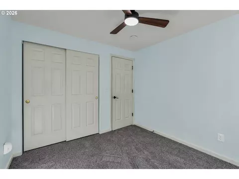 Bedroom - 1558 SE Jasmine Way, Gresham, OR 97080 photo 2 of 7