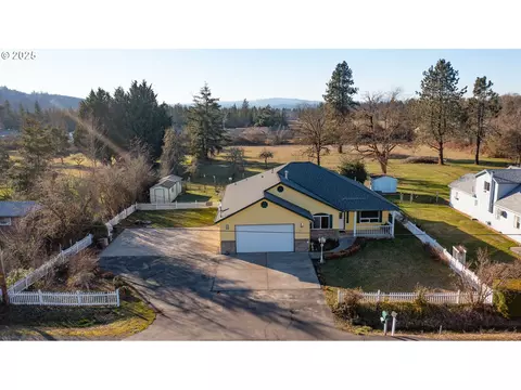 1186 43rd Ave, Sweet Home, OR 97386