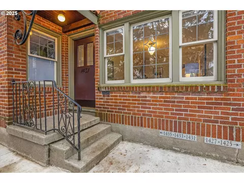 1431 SE 30th Ave, Portland, OR 97214