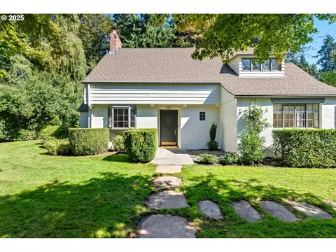 10950 S Aventine Ave, Portland, OR 97219