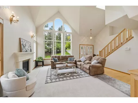 Living - 3362 Bentley Ave, Eugene, OR 97405 photo 1 of 6
