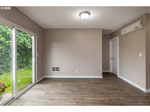 Living - 420 E D St, Rainier, OR 97048 photo 4 of 6