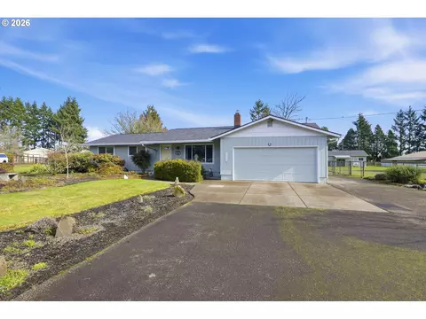 27805 Green Oaks Dr, Eugene, OR 97402