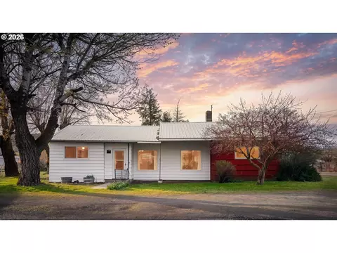 190 S 6th Ave, Elgin, OR 97827