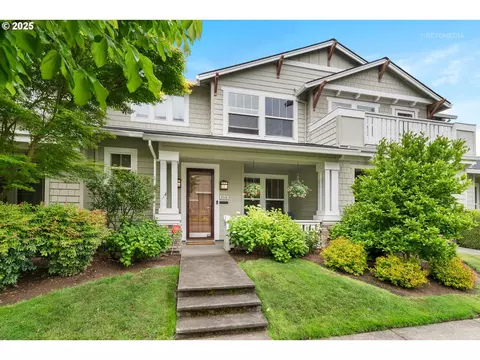 6549 NE Rosebay Dr, Hillsboro, OR 97124