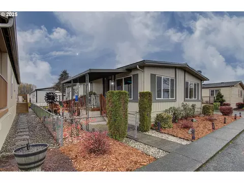 300 SW 7th Ave #403, Battle Ground, WA 98604