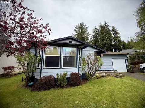 192 N Woodridge Rd, Coquille, OR 97423