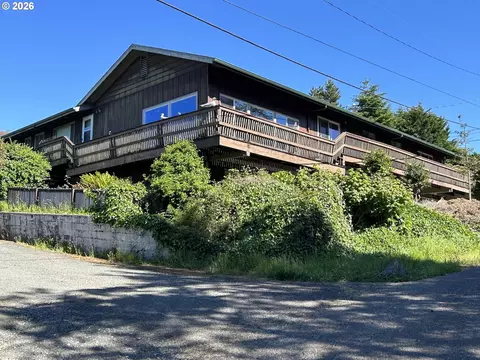 63655 Ahill Rd, Coos Bay, OR 97420