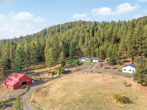 62290 Starr Ln, La Grande, OR 97850
