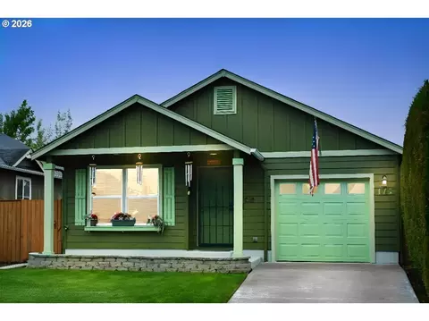 175 River Walk Pl, Cottage Grove, OR 97424