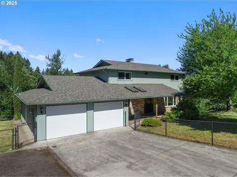 10695 SE 258th Pl, Damascus, OR 97089