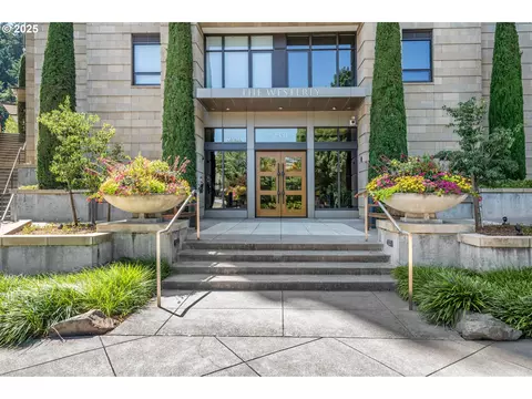 2351 NW Westover Rd #601, Portland, OR 97210