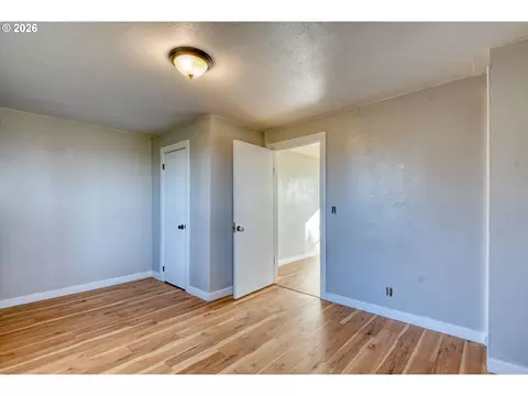 Bedroom - 1330 SE College St, Echo, OR 97826 photo 1 of 7