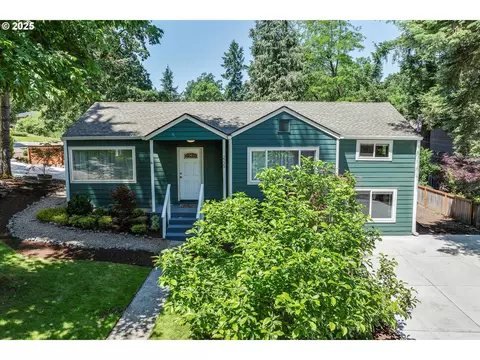 2729 Marylhurst Dr, West Linn, OR 97068