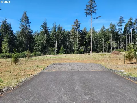 Hubbard Ln, Port Orford, OR 97465