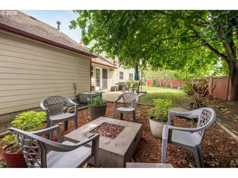 2015 Chase Loop SW, Albany, OR 97321 photo 27
