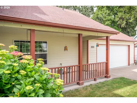 2015 Chase Loop SW, Albany, OR 97321 photo 3