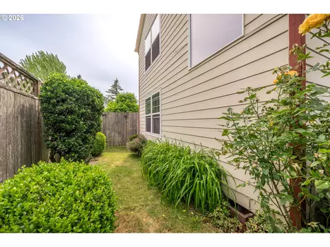 2015 Chase Loop SW, Albany, OR 97321 photo 34