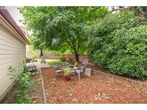 2015 Chase Loop SW, Albany, OR 97321 photo 29