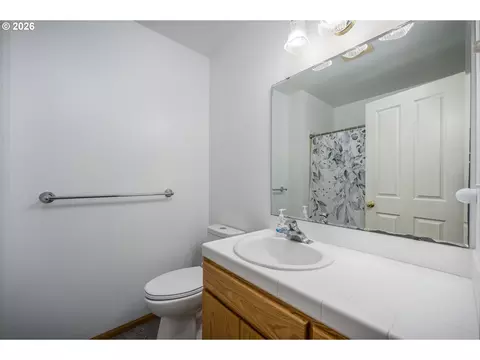 2015 Chase Loop SW, Albany, OR 97321 photo 22
