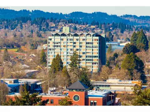 1313 Lincoln St #604, Eugene, OR 97401