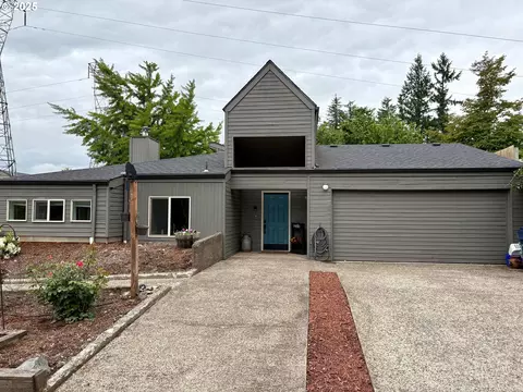 892 S 55th Pl, Springfield, OR 97478