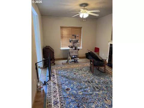 Living - 77330 Joyce Way, Echo, OR 97826 photo 3 of 3
