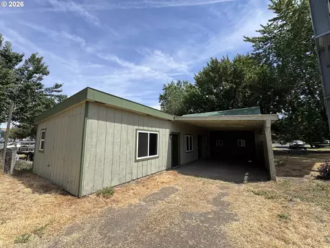 316 SW 22nd St, Pendleton, OR 97801